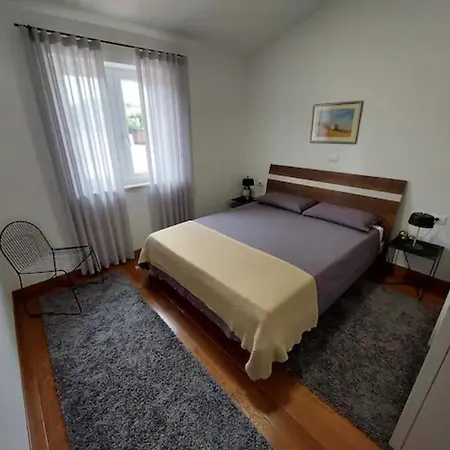 Apartment Modern Ana
